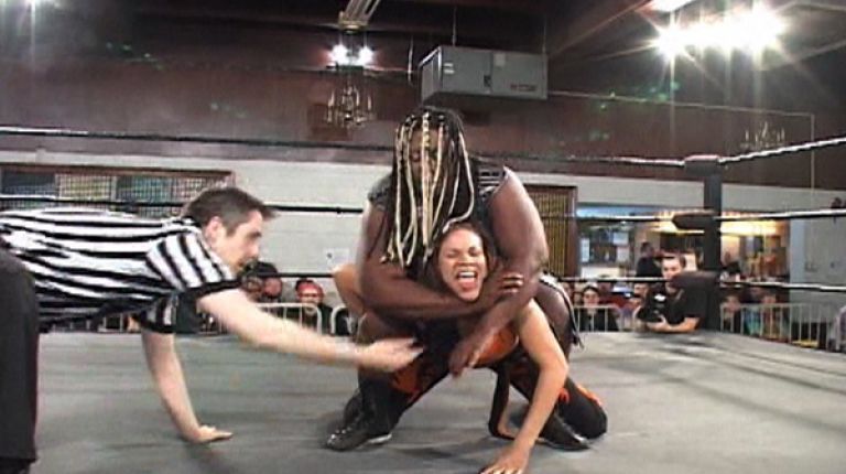 Awesome kong vs mercedes steele #6
