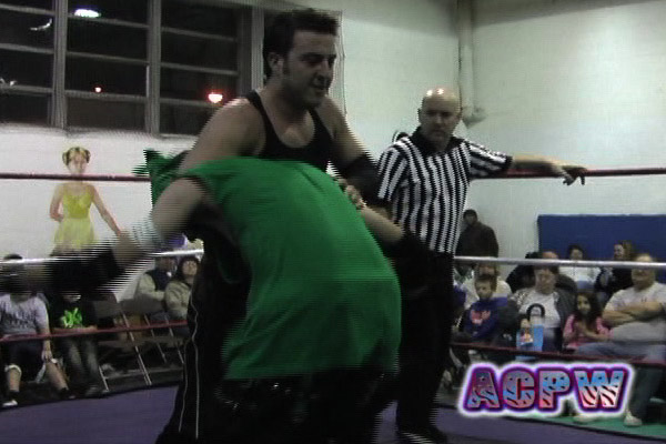 Ian Cross vs. Niles Young with Noel