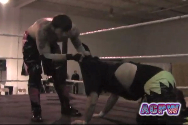 Kid Kaos vs. Angus Mackentyre