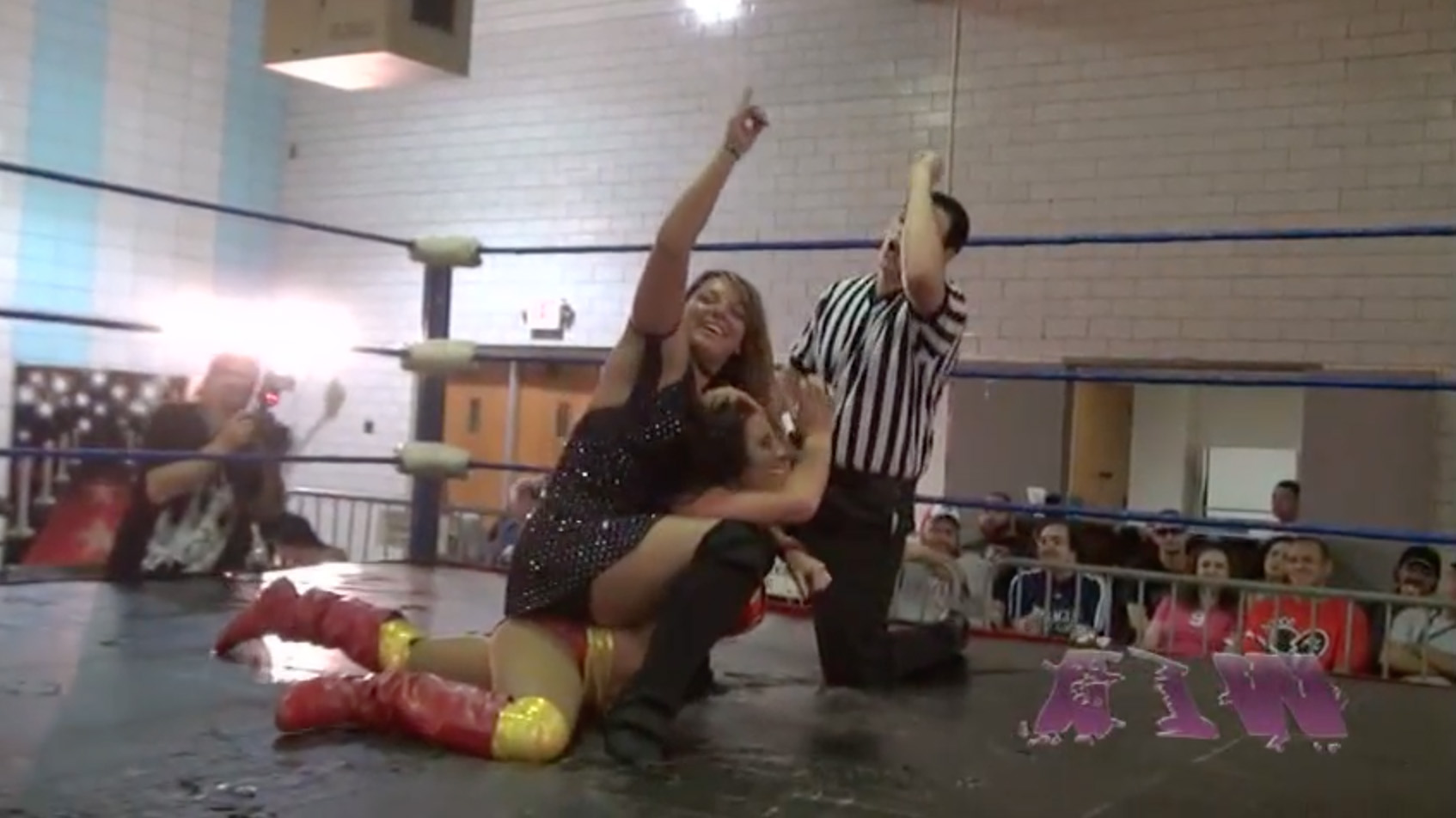 Jenny Rose vs. Santana Garrett | ClickWrestle