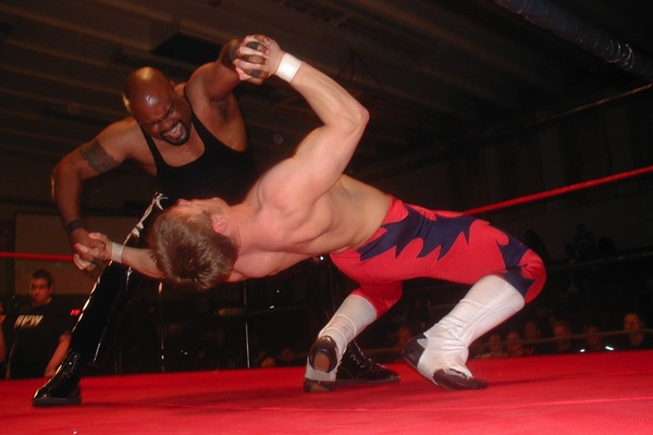 Robert Thompson vs. Daniel Bryan