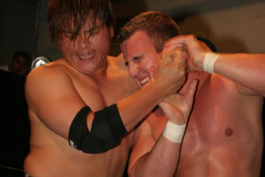 Derek Sanders vs. Dana Lee