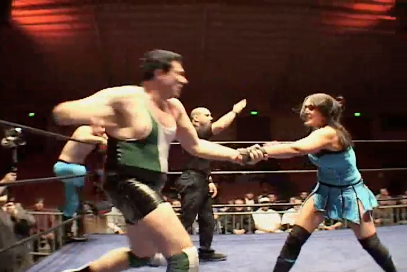 Cheerleader Melissa & Scotty Aboot vs. Vennis DeMarco & Chris Colioni