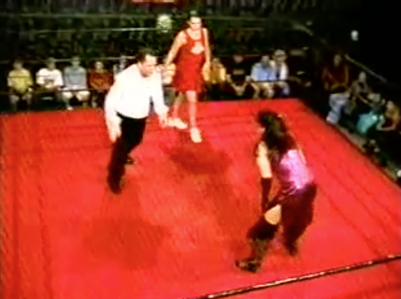Cheerleader Melissa vs. Chris Cole