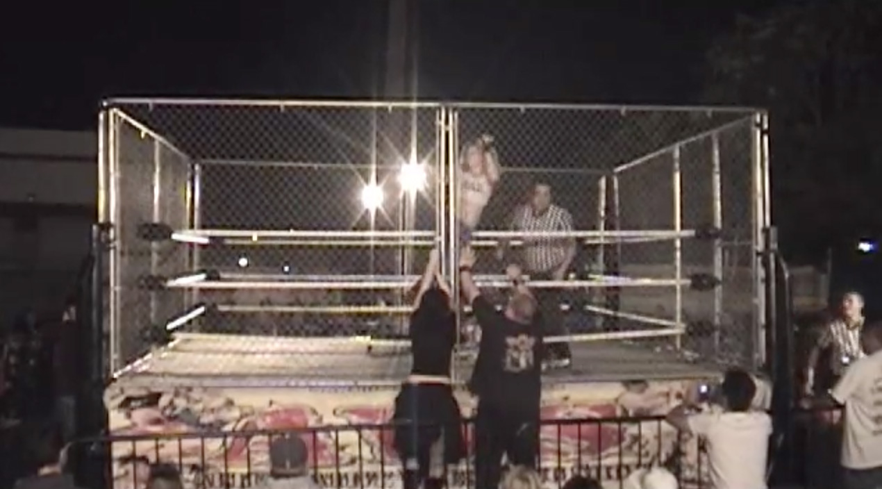 Christina Von Eerie vs. Candice LeRae