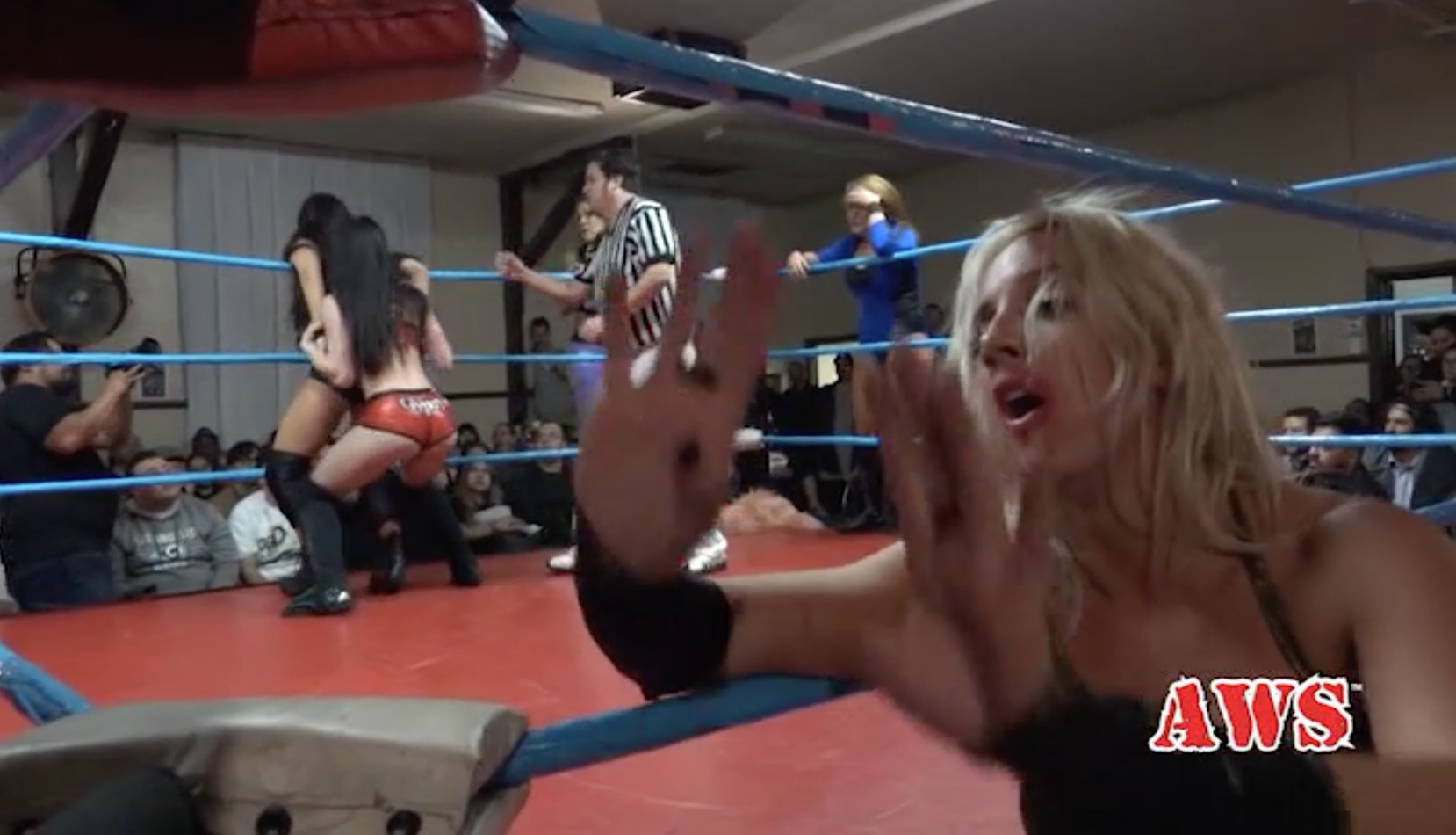 Priscilla Kelly, Mercedes Martinez & Cheerleader Melissa vs. Delilah Doom, Deonna Purrazzo & Laurel Van Ness