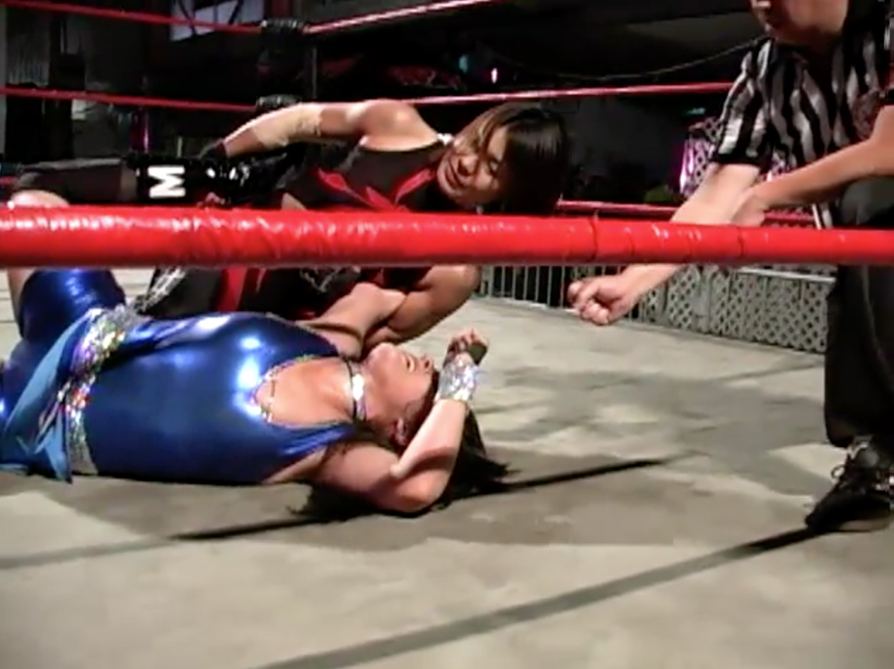 Cheerleader Melissa vs. Mariko Yoshida