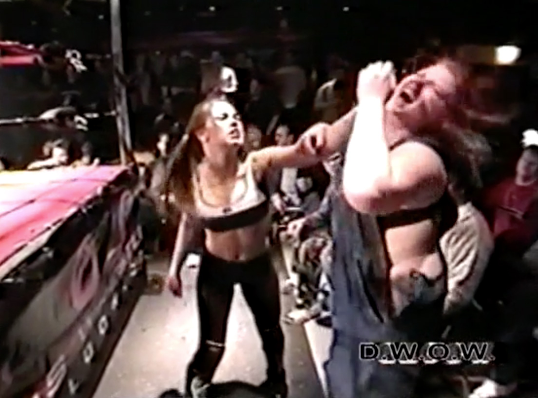 Dawn Mae vs. Alexis Laree