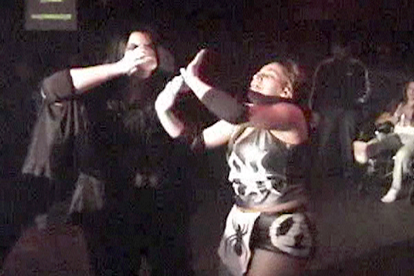 Ariel vs. Bella Morte 
