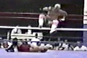 Bobby Bradley vs. Zuma