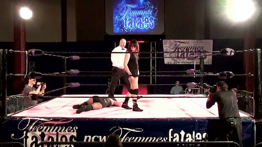 Mary Lee Rose vs. Saraya Knight