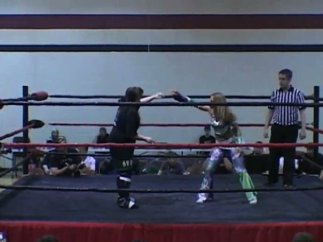Daizee Haze vs. Mickie Knuckles