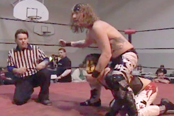 Markus Crane vs. Ryan Phoenix