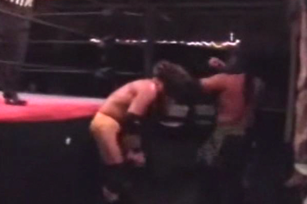 Silas Young vs. Josh Raymond