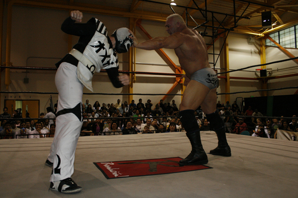 Jon Andersen vs. Kid Omega