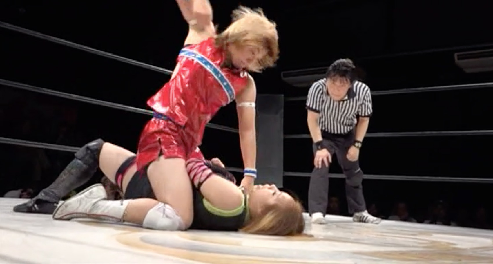 DASH Chisako vs. Takumi Iroha