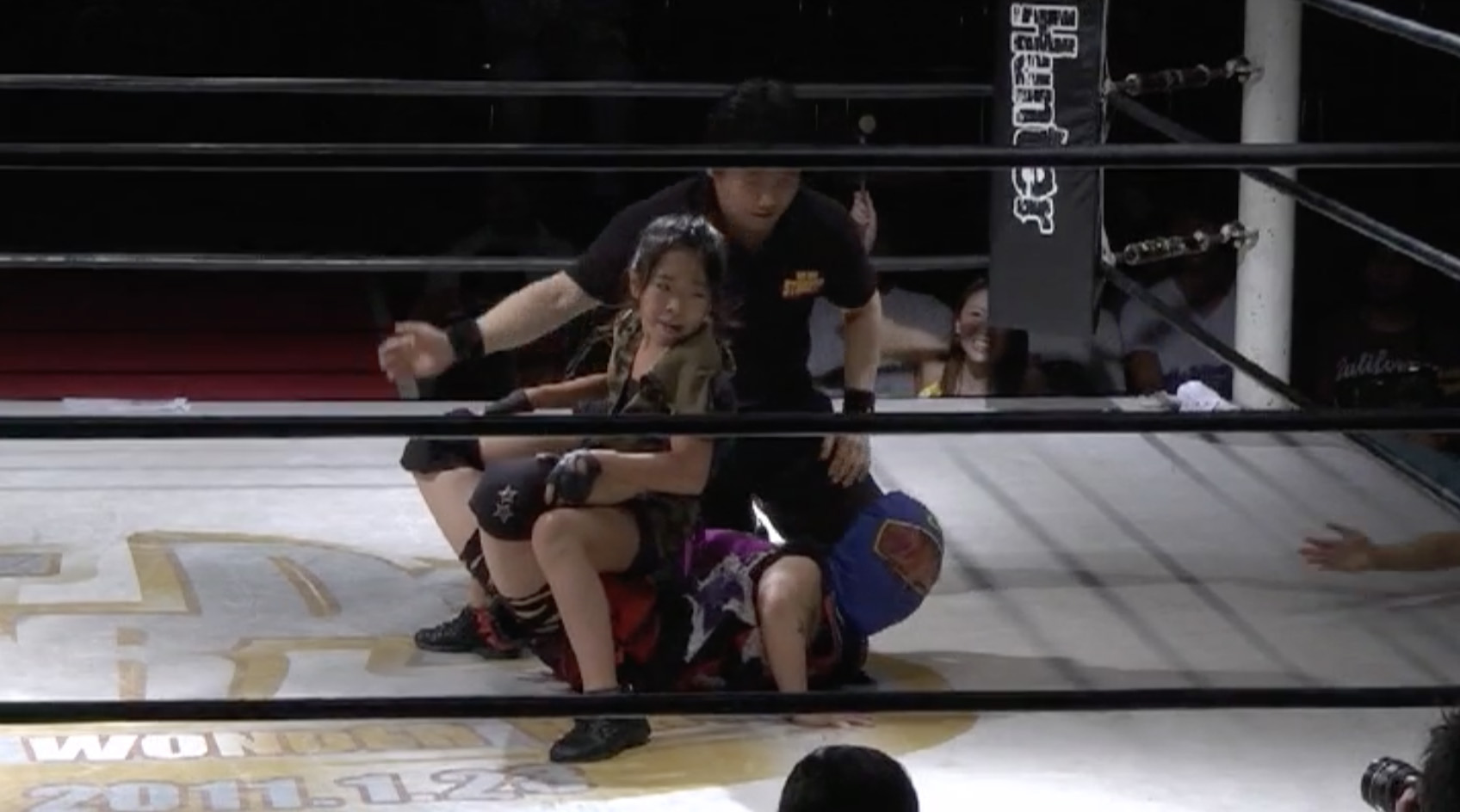Azumi vs. Natsuki Taiyo