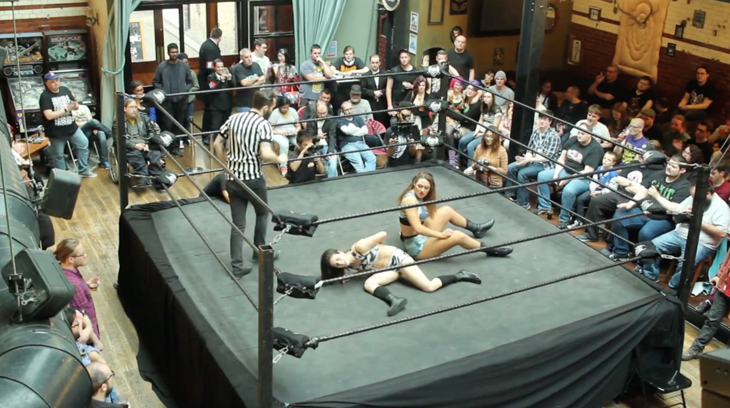 Heidi Katrina vs. Laura Di Matteo