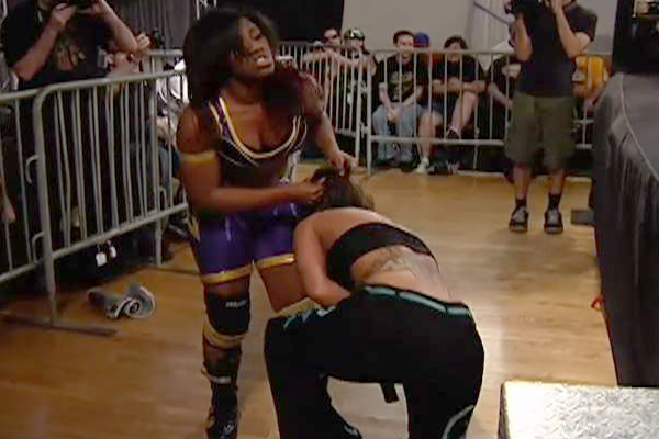 Mercedes Martinez vs. Athena 