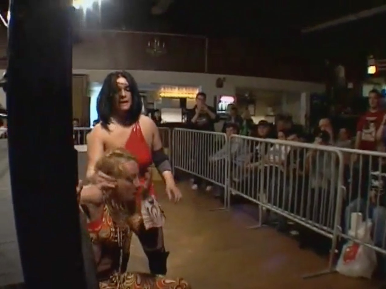 Daizee Haze vs. Miss Natural