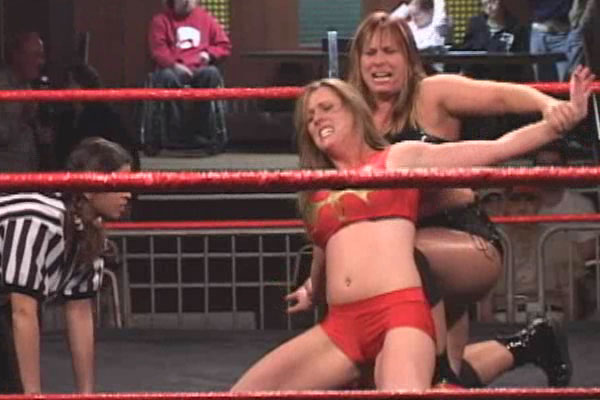Lexie Fyfe vs. Christie Ricci