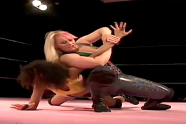 Marti Belle vs. Tina San Antonio