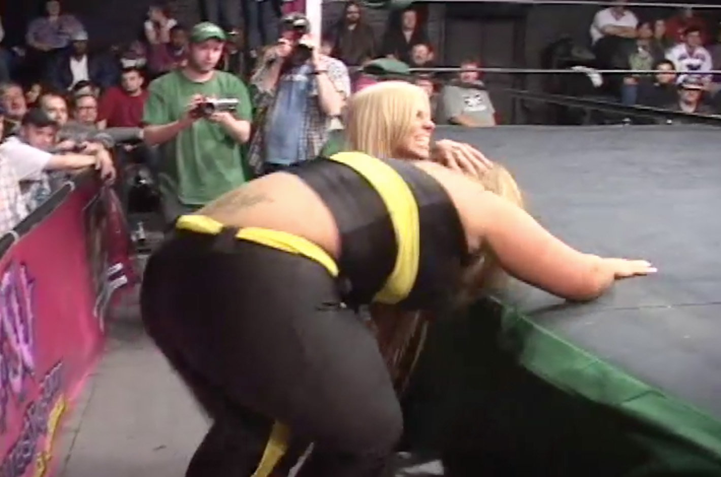 Alicia vs. Brittney Savage