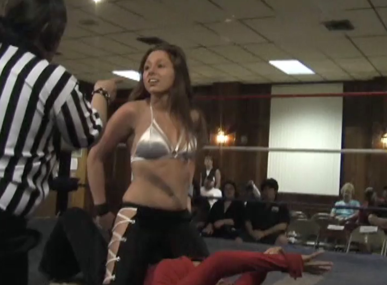Traci Brooks vs. Alexa Thatcher