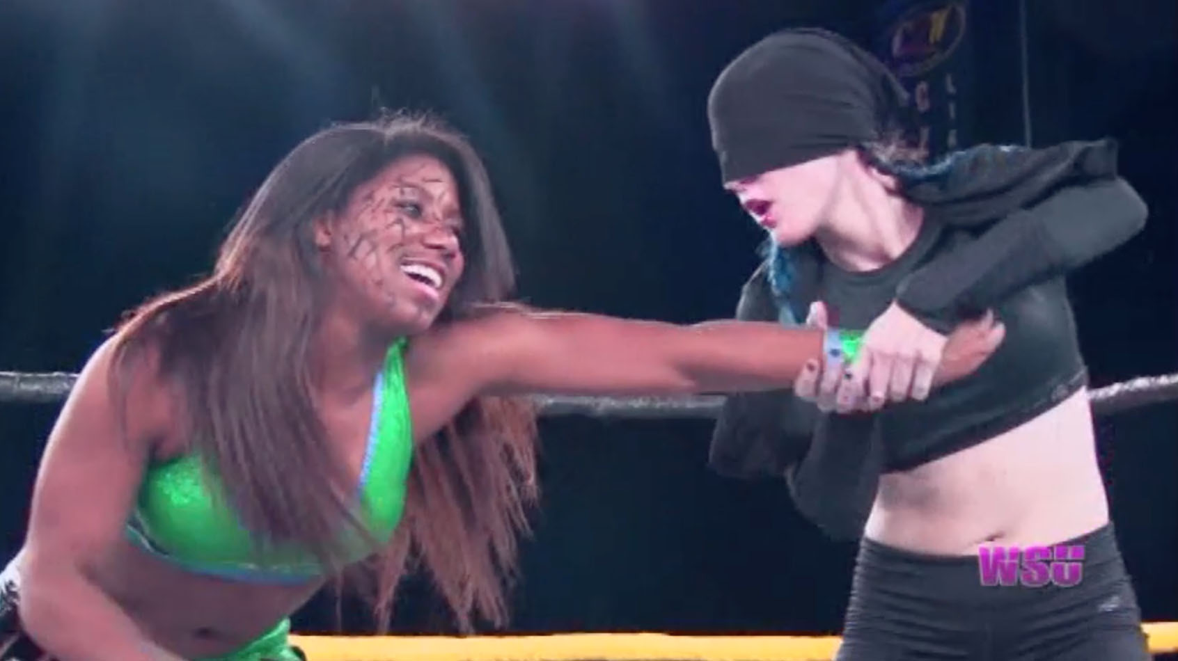 Leva Bates vs. Athena | ClickWrestle