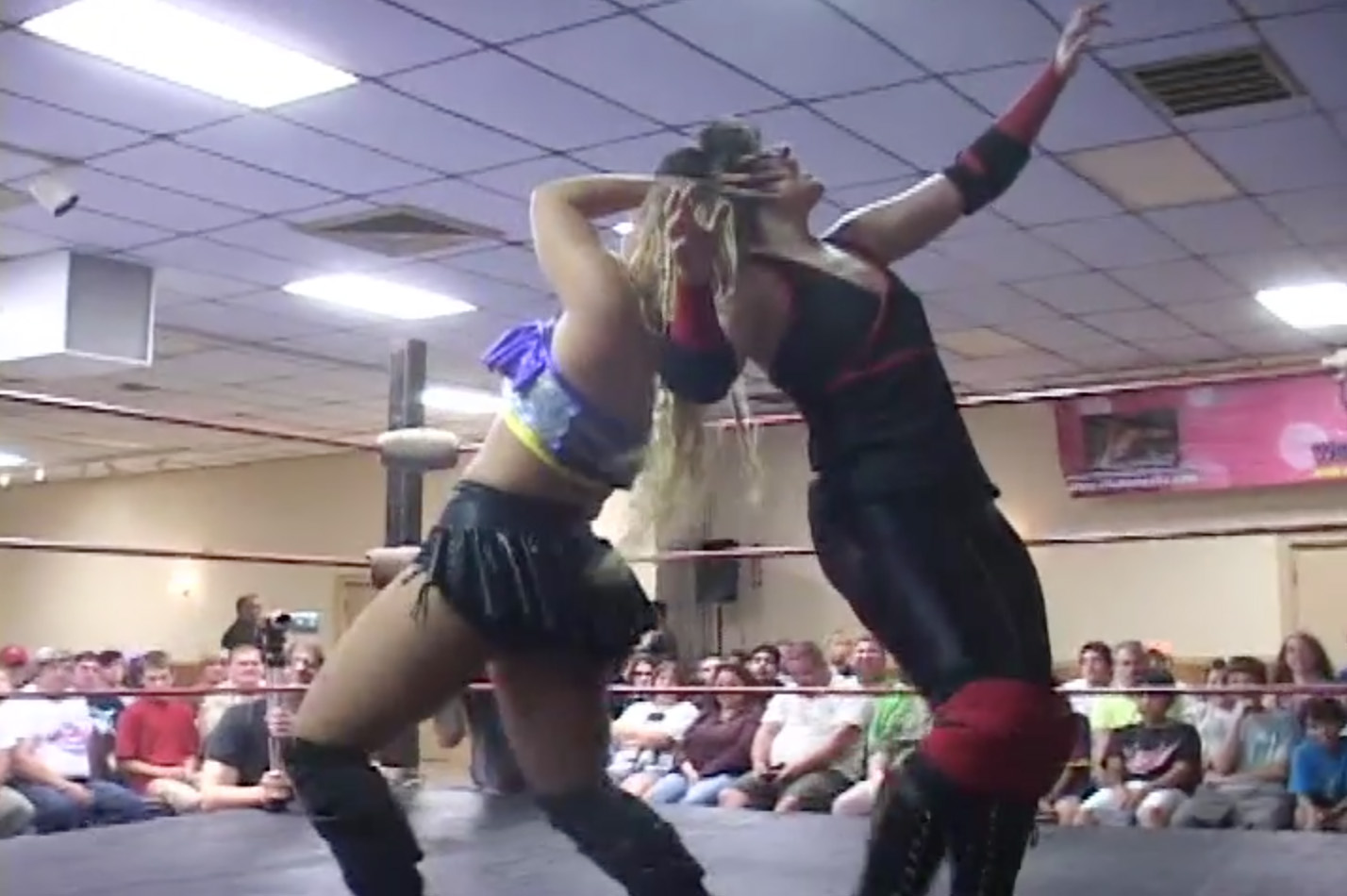 Cindy Rogers vs. Tina San Antonio