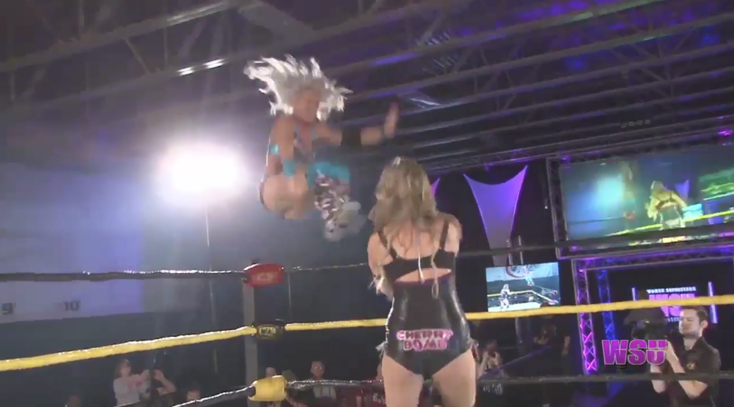Cherry Bomb vs. Candice LeRae