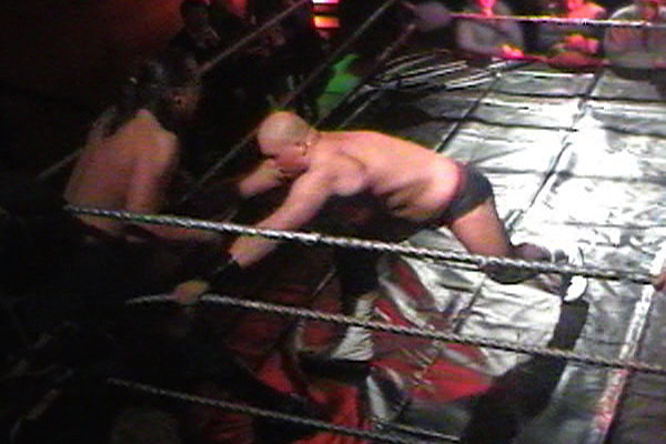 Tommy End vs. Bad Bones